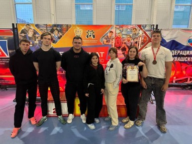 Саратовский пауэрлифтер стал бронзовым призёром Приволжского федерального округа