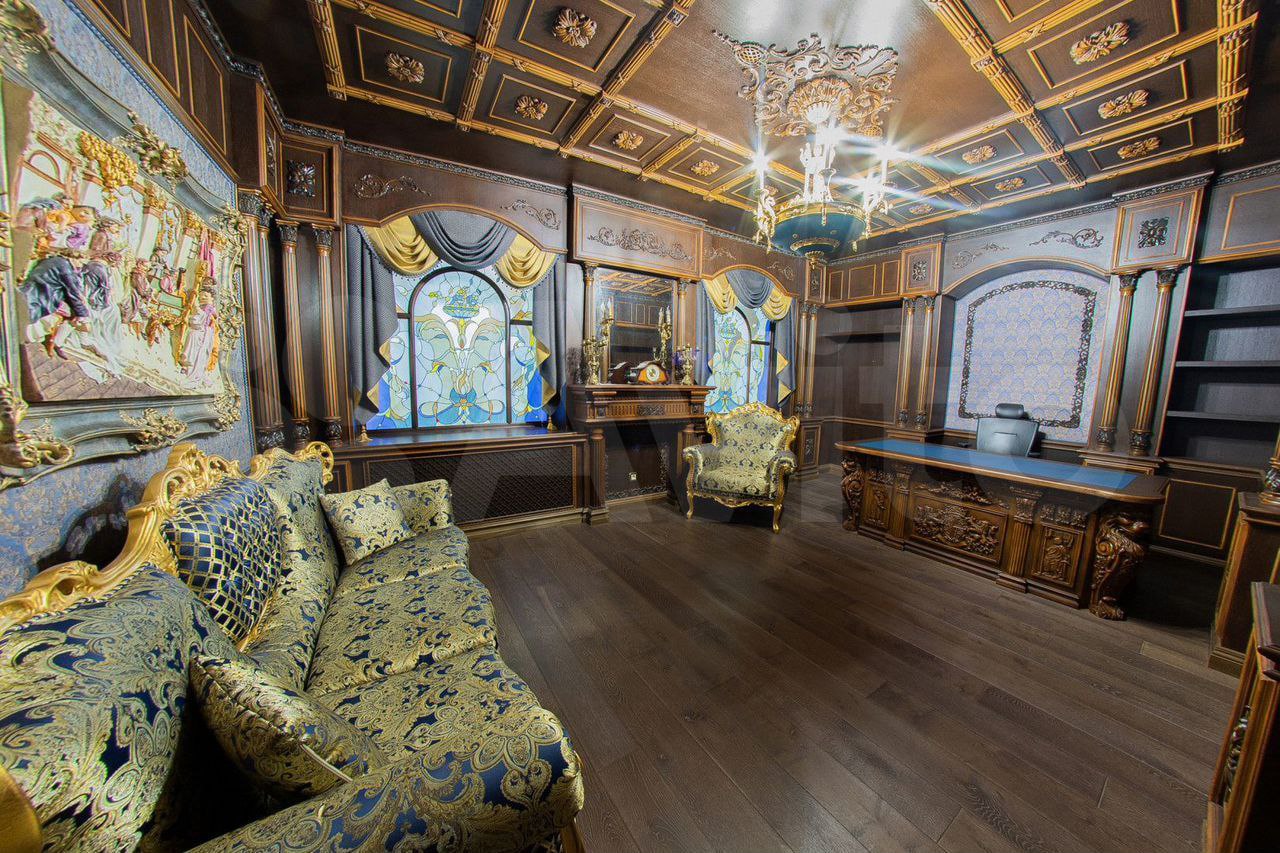 В Саратове можно купить квартиру с винным погребом и личным гаражом за каких-то 100 000 000 рублей