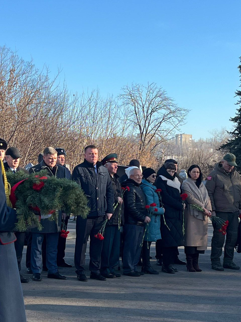 На Воскресенском кладбище Саратова открыли кенотаф Героям Советского Союза На Воскресенском кладбище Саратова открыли кенотаф Героям Советского Союза