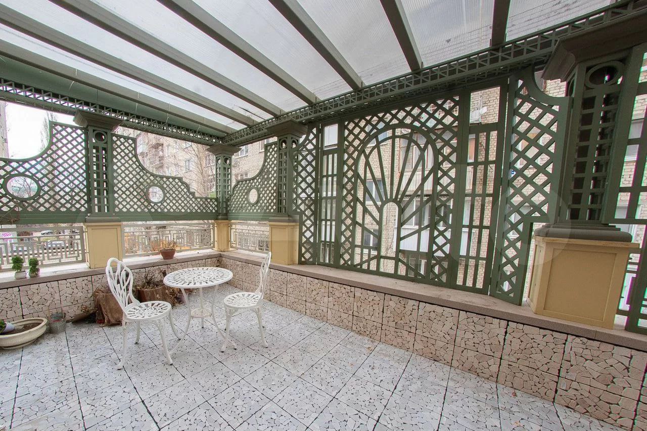 В Саратове можно купить квартиру с винным погребом и личным гаражом за каких-то 100 000 000 рублей В Саратове можно купить квартиру с винным погребом и личным гаражом за каких-то 100 000 000 рублей