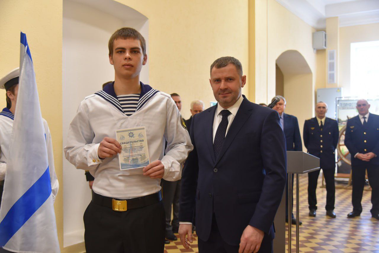Сегодня в речном училище состоялась церемония посвящения в студенты-судоводители Сегодня в речном училище состоялась церемония посвящения в студенты-судоводители
