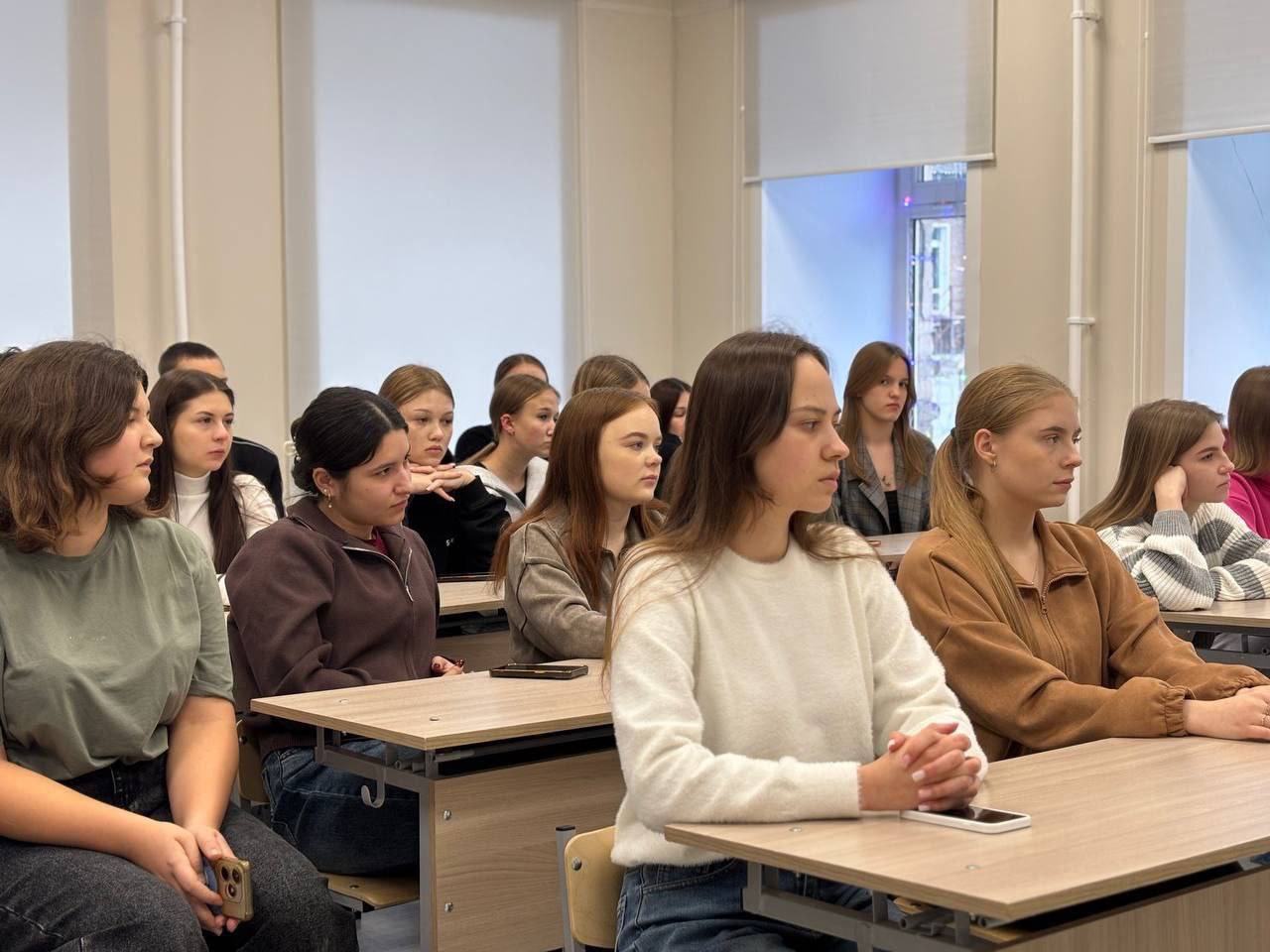 Работники прокуратуры Саратовской области проверили мероприятия, приуроченные к Дню борьбы с коррупцией Работники прокуратуры Саратовской области проверили мероприятия, приуроченные к Дню борьбы с коррупцией