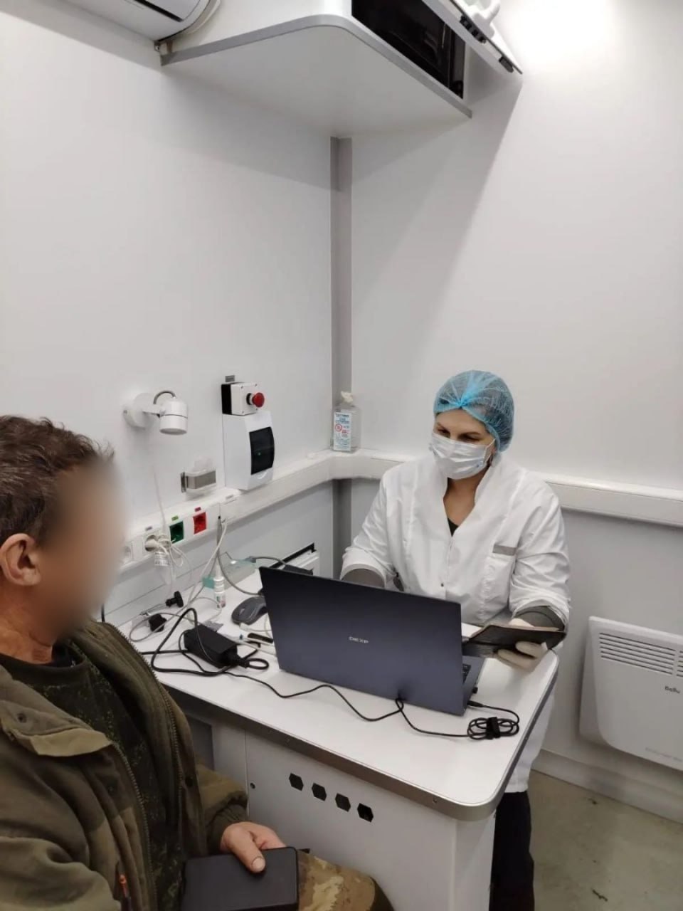 На базе мобильного медицинского комплекса «ФЛюМам» проведено обследование жителей Петровского района На базе мобильного медицинского комплекса «ФЛюМам» проведено обследование жителей Петровского района