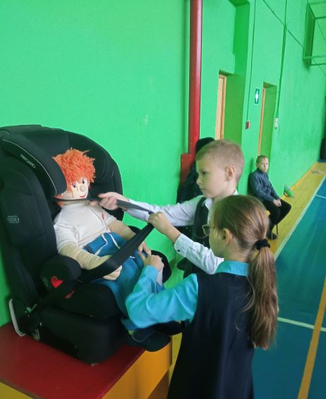 «Лаборатория безопасности» посетила МОУ «СОШ №4 г. Ртищево» «Лаборатория безопасности» посетила МОУ «СОШ №4 г. Ртищево»