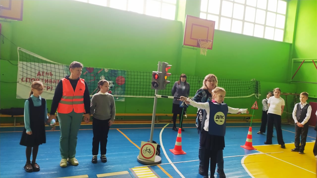 «Лаборатория безопасности» посетила МОУ «СОШ №4 г. Ртищево» «Лаборатория безопасности» посетила МОУ «СОШ №4 г. Ртищево»