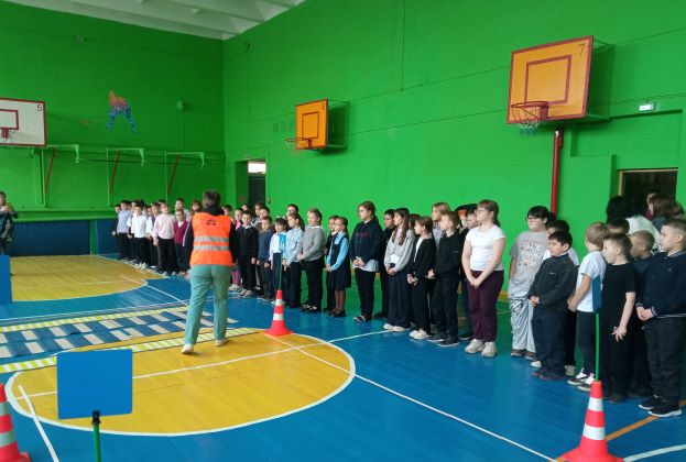 «Лаборатория безопасности» посетила МОУ «СОШ №4 г. Ртищево» «Лаборатория безопасности» посетила МОУ «СОШ №4 г. Ртищево»