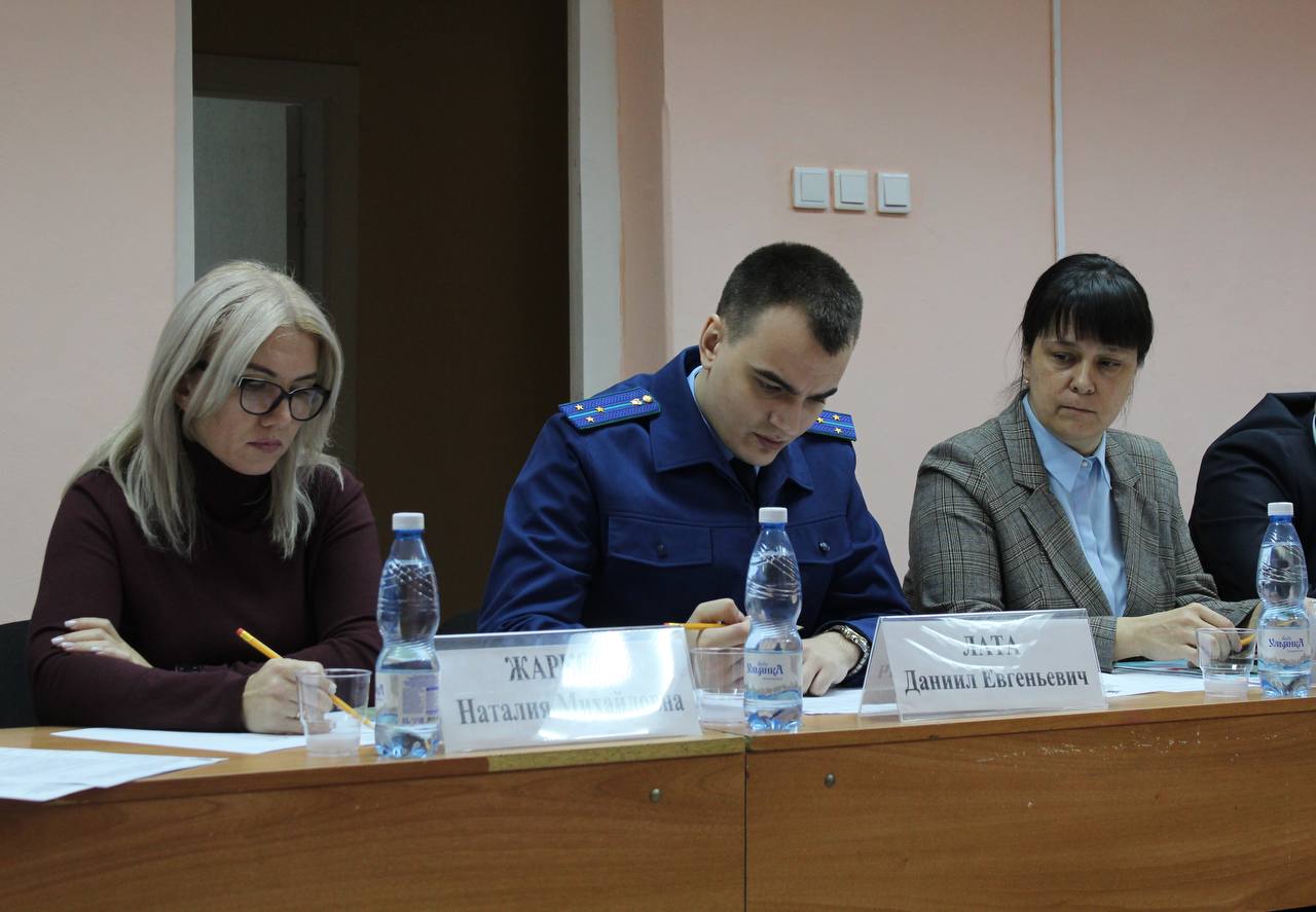 На базе Центра временного содержания несовершеннолетних правонарушителей ГУ МВД России по Саратовской области состоялась межведомственная рабочая встреча с участием представителей всех органов системы профилактики На базе Центра временного содержания несовершеннолетних правонарушителей ГУ МВД России по Саратовской области состоялась межведомственная рабочая встреча с участием представителей всех органов системы профилактики