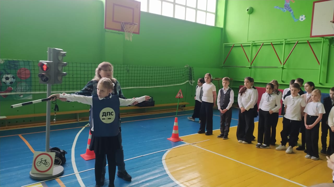 «Лаборатория безопасности» посетила МОУ «СОШ №4 г. Ртищево» «Лаборатория безопасности» посетила МОУ «СОШ №4 г. Ртищево»