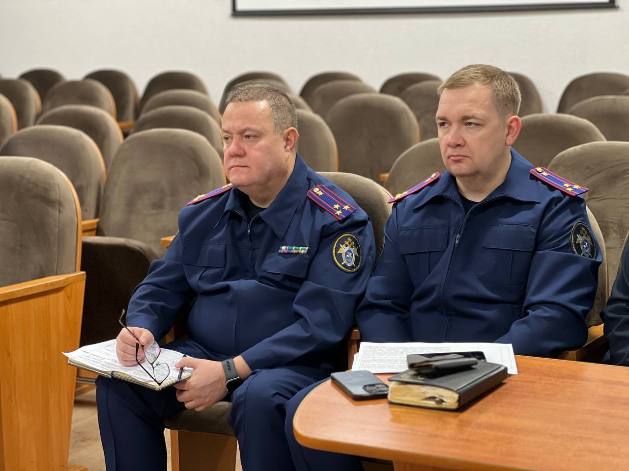 Руководитель следственного управления провел личный прием жительницы аварийного дома на улице Заречной в Саратове Руководитель следственного управления провел личный прием жительницы аварийного дома на улице Заречной в Саратове