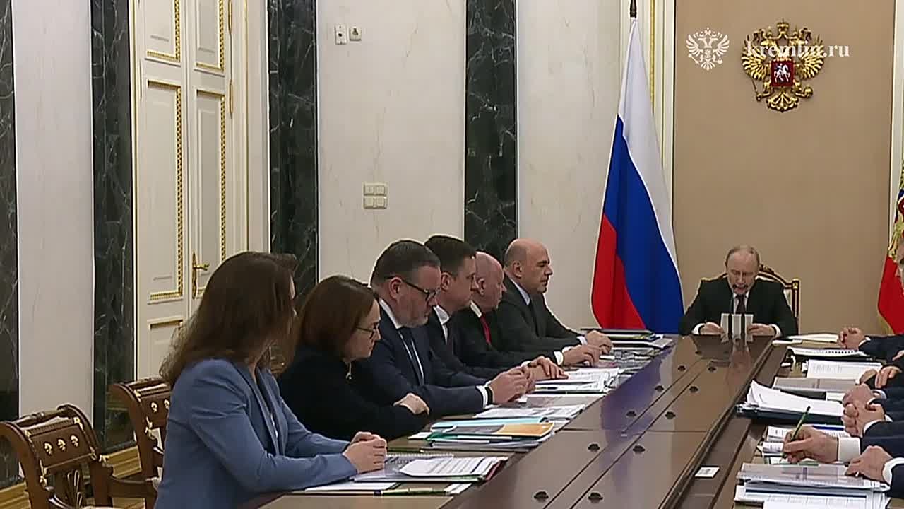 С 2026 года страховые пенсии по старости проиндексируют на 7,6%, заявил президент России Владимир Путин