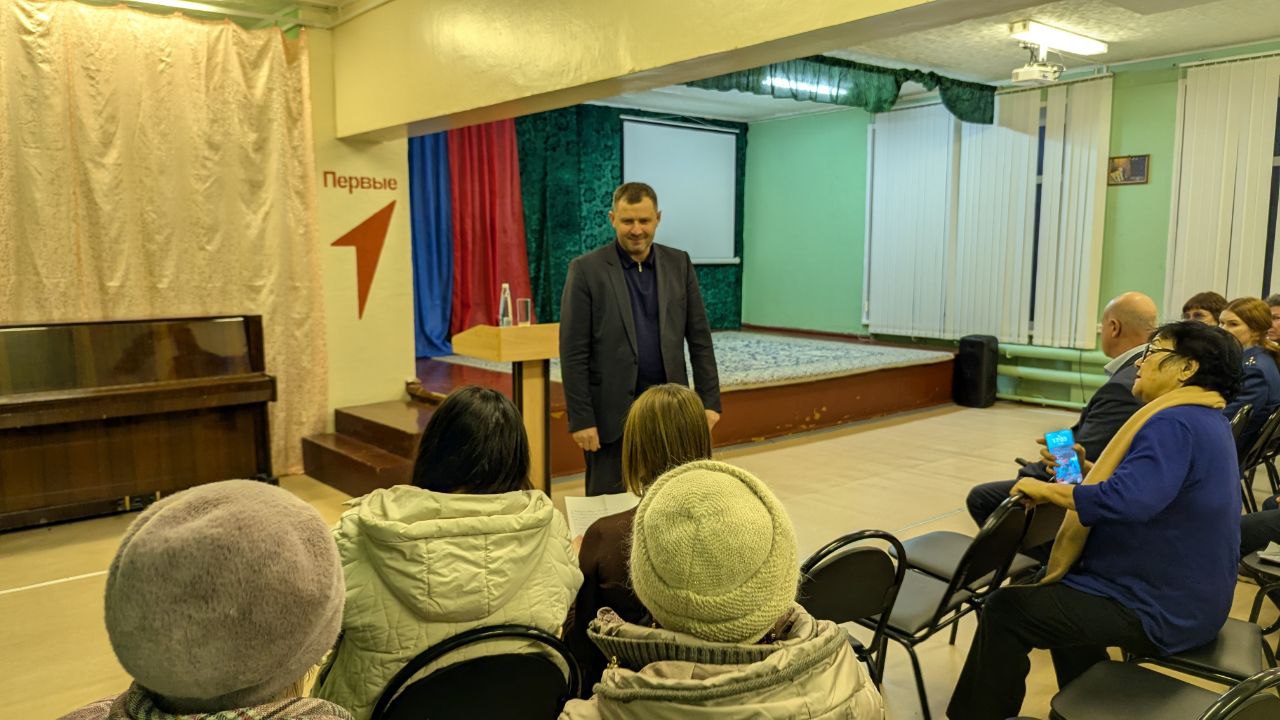 В селе Быков Отрог прошла встреча с местными жителями