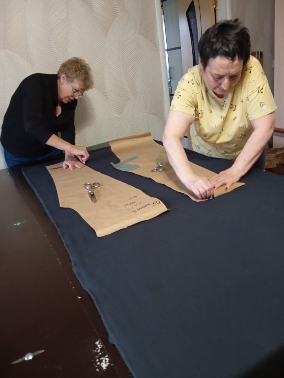 Теплые шапки и штаны отправляют «серебряные» мастерицы участникам СВО Теплые шапки и штаны отправляют «серебряные» мастерицы участникам СВО