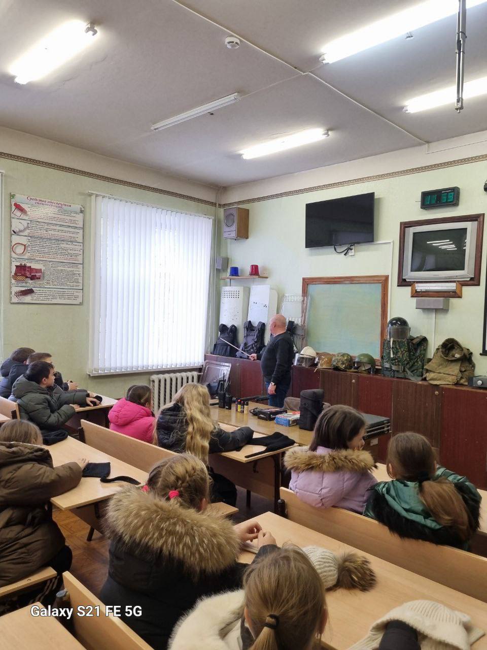 В Центре профессиональной подготовки ГУ МВД России по Саратовской области прошел день открытых дверей В Центре профессиональной подготовки ГУ МВД России по Саратовской области прошел день открытых дверей