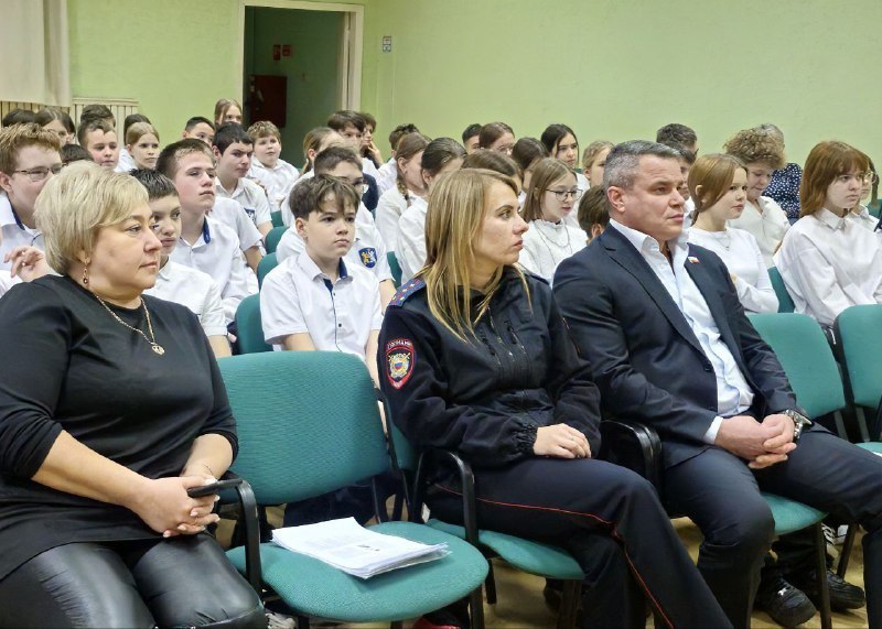 Продолжаются беседы по профилактике вандализма Продолжаются беседы по профилактике вандализма