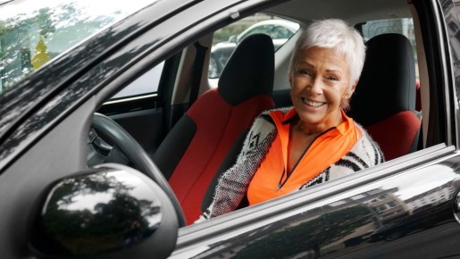 Опытные водители всегда держат монету в салоне авто: дело вовсе не в приметах