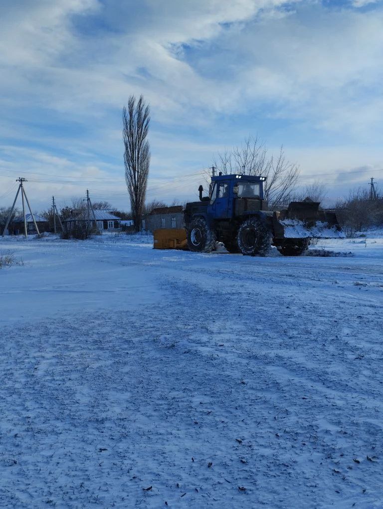 В Балаковском районе продолжаются работы по ликвидации последствий непогоды В Балаковском районе продолжаются работы по ликвидации последствий непогоды