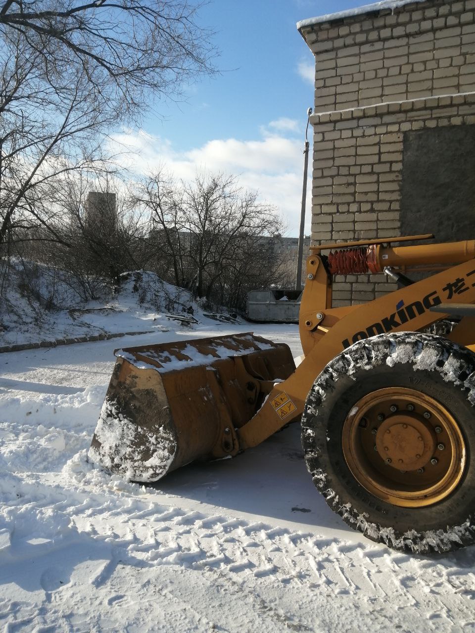 В Балаковском районе продолжаются работы по ликвидации последствий непогоды В Балаковском районе продолжаются работы по ликвидации последствий непогоды