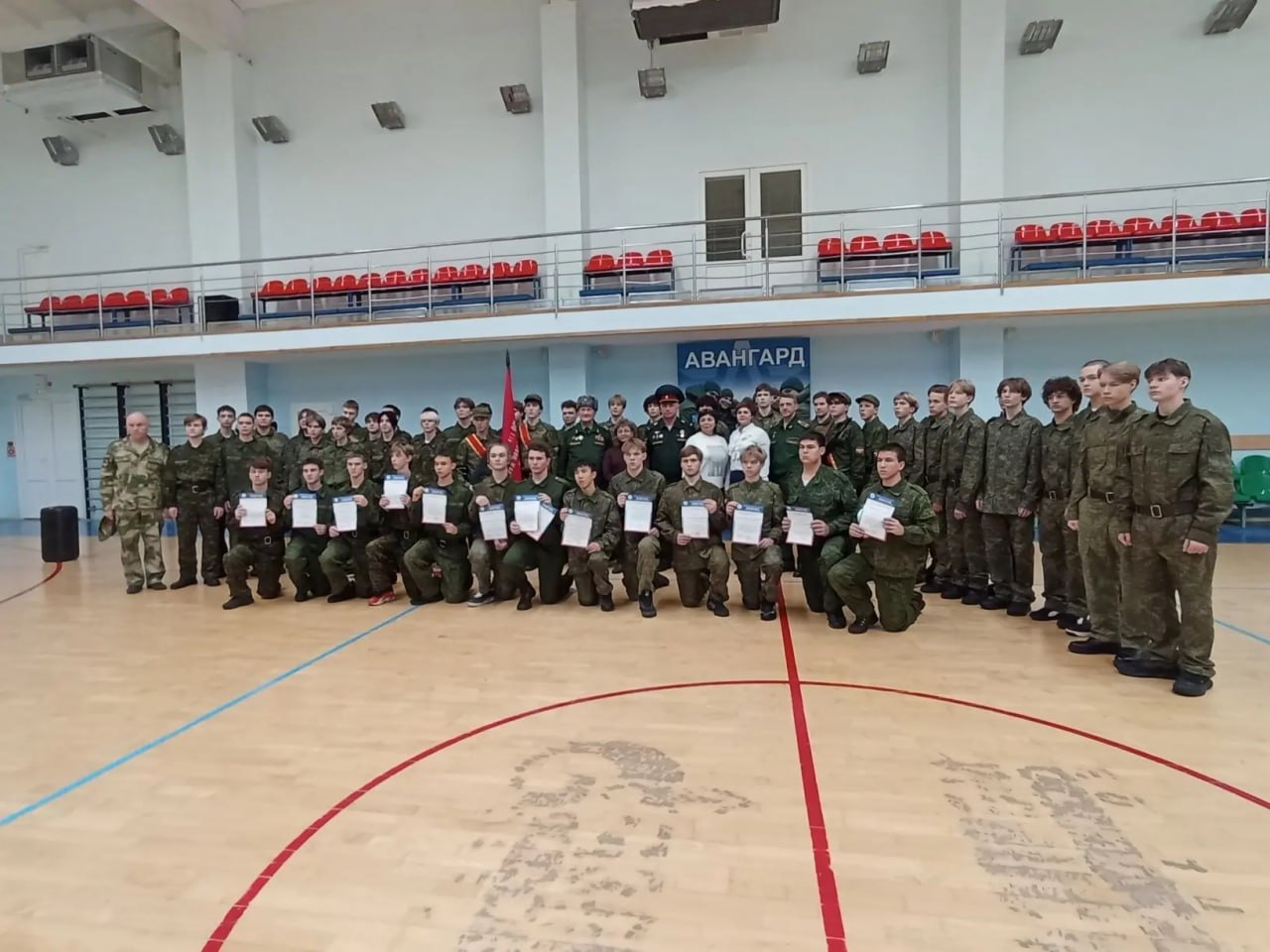 Десятиклассники Саратовской области завершили учебные сборы по начальной военной подготовке Десятиклассники Саратовской области завершили учебные сборы по начальной военной подготовке