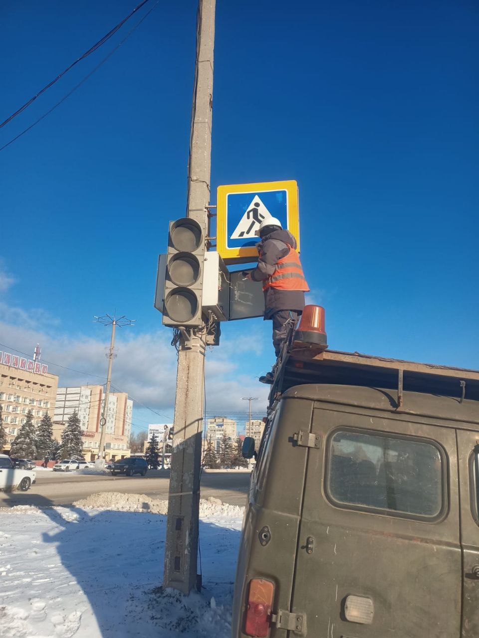 В Балаково продолжаются работы по благоустройству города