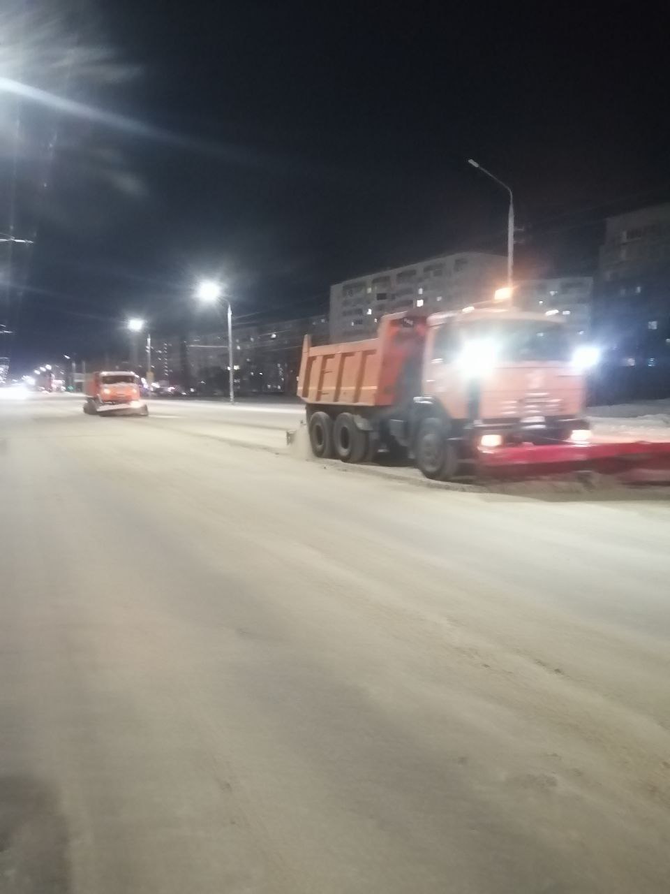 Сотрудники «Комбината благоустройства» работают в круглосуточном режиме Сотрудники «Комбината благоустройства» работают в круглосуточном режиме