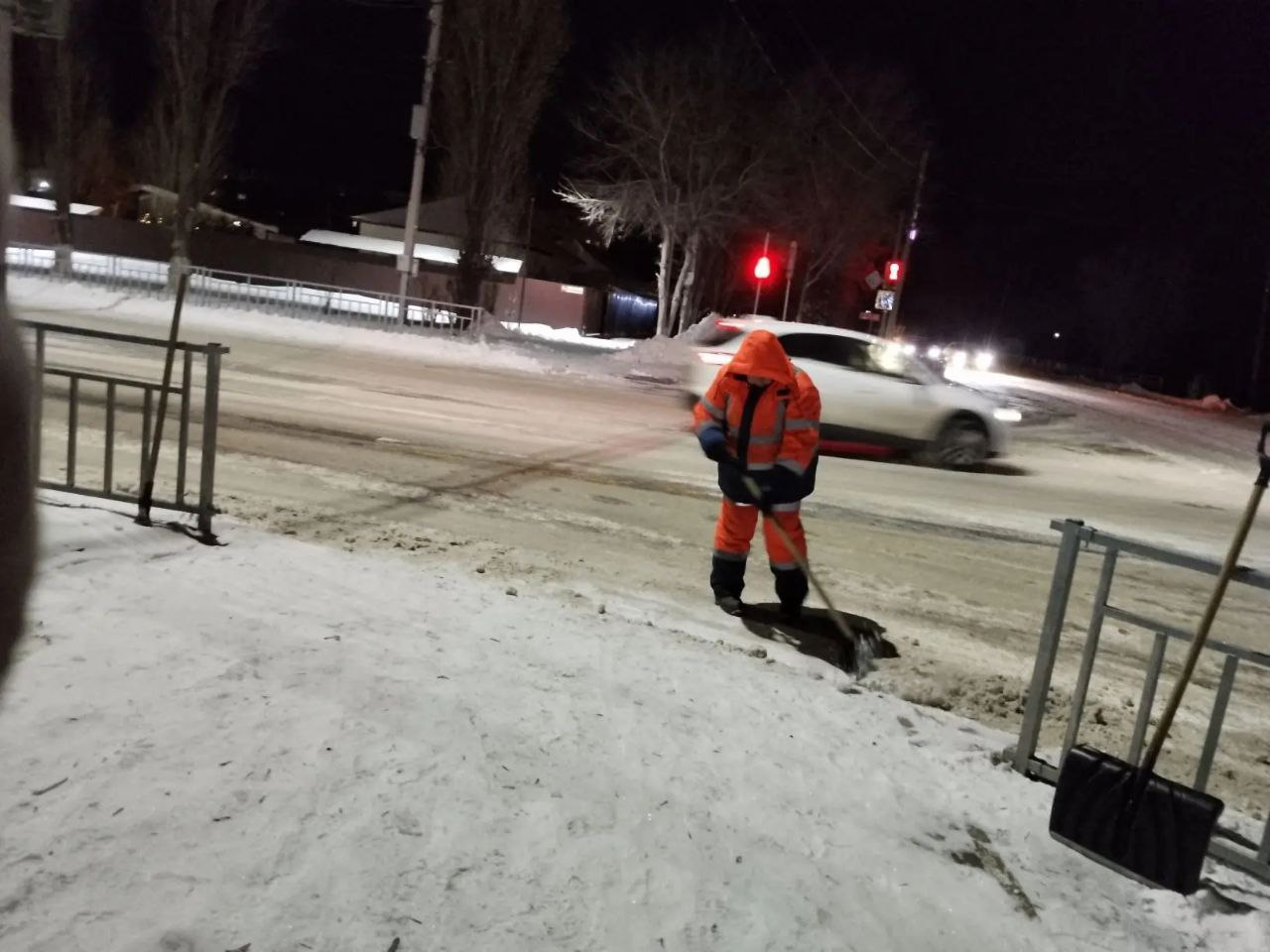 Сотрудники «Комбината благоустройства» работают в круглосуточном режиме Сотрудники «Комбината благоустройства» работают в круглосуточном режиме