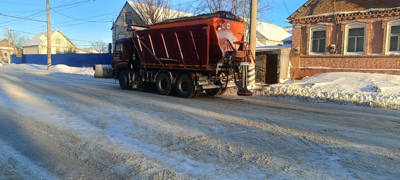 В Балаково продолжаются работы по благоустройству города В Балаково продолжаются работы по благоустройству города