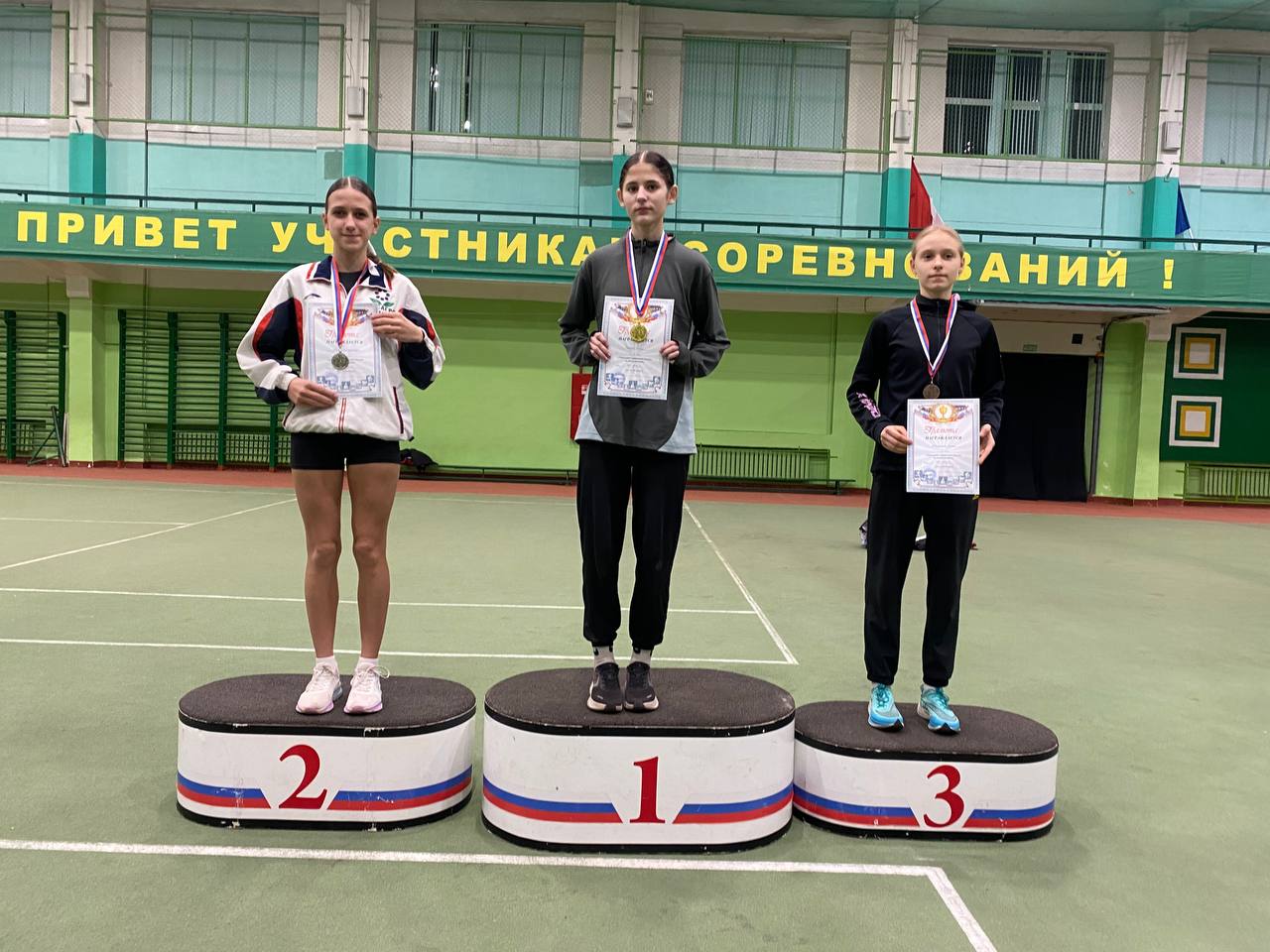 На зимнем Первенстве Саратовской области по легкой атлетике балаковские спортсмены собрали полный комплект медалей