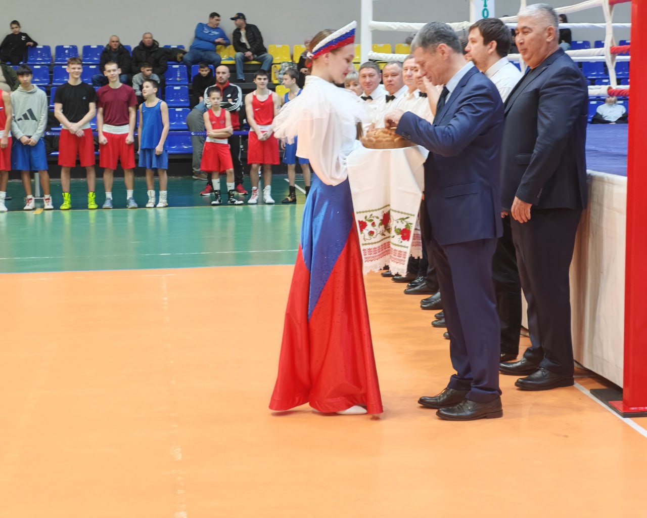 В Балаково прошел турнир по боксу, посвящённый памяти Л. Б. Бутовского В Балаково прошел турнир по боксу, посвящённый памяти Л. Б. Бутовского