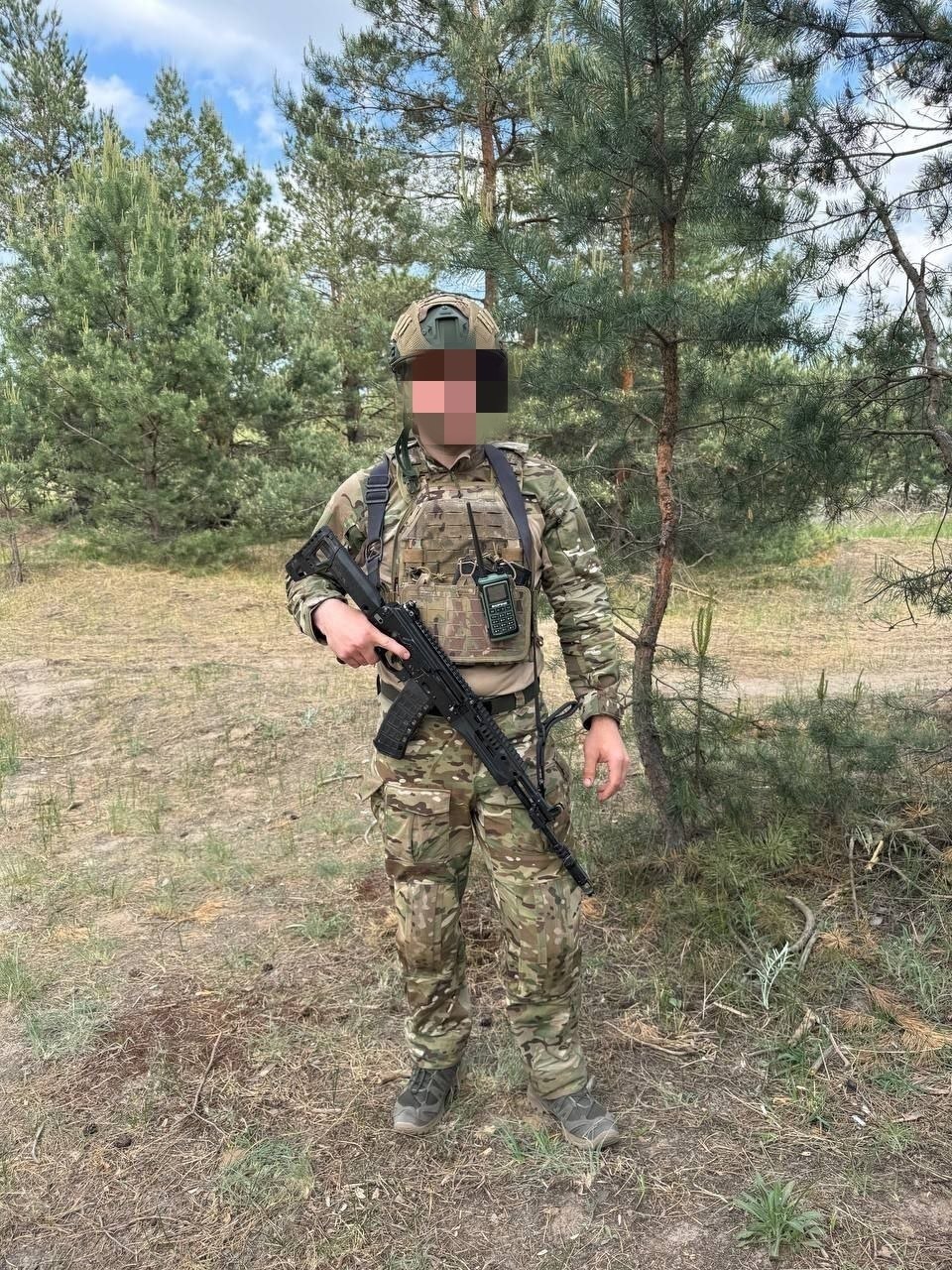 Военнослужащего из Саратовской области наградили за участие в боях за Часов Яр Военнослужащего из Саратовской области наградили за участие в боях за Часов Яр