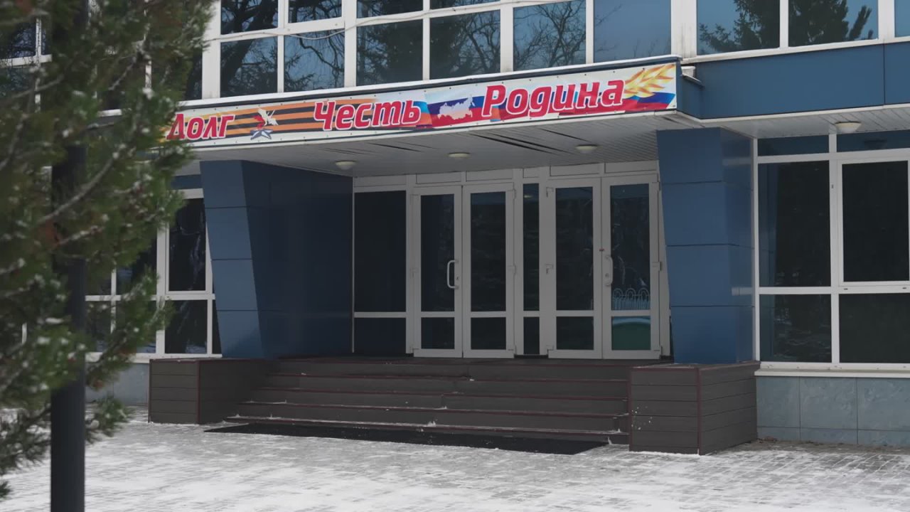 Роман Бусаргин: К обучению саратовских школьников в рамках краткосрочных сборов в центре допризывной подготовки подключились ветераны СВО