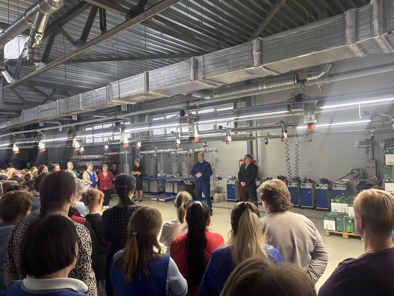 Вольский межрайонный прокурор Константин Чудаев посетил промышленное предприятие района