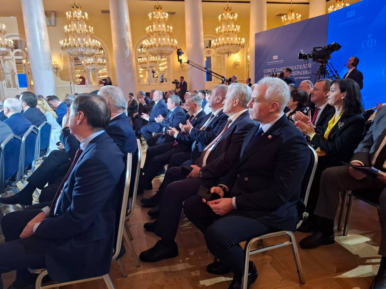 Сегодня работаю в Москве, где проходят мероприятия Совета законодателей Российской Федерации при Федеральном Собрании РФ Сегодня работаю в Москве, где проходят мероприятия Совета законодателей Российской Федерации при Федеральном Собрании РФ