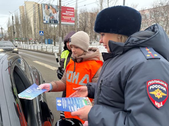 Полицейские провели акцию "Зимняя дорога" Полицейские провели акцию "Зимняя дорога"