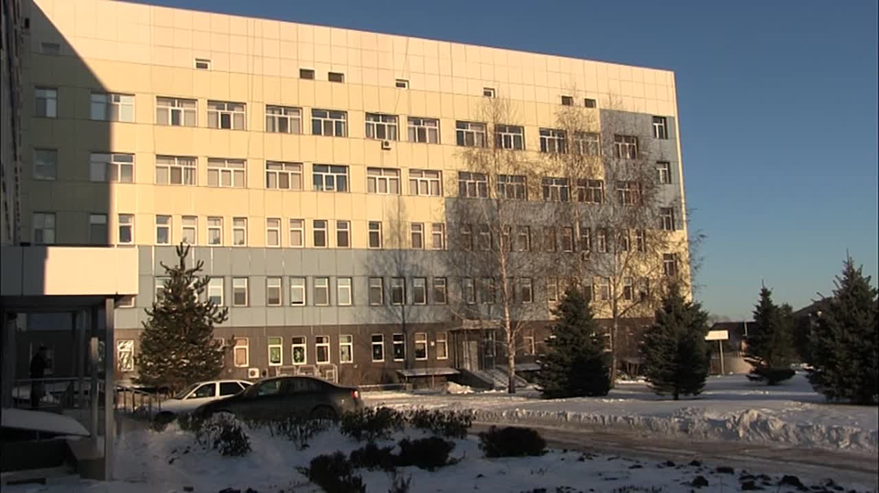 В Саратове региональная Госавтоинспекция и администрация Клинического перинатального центра провели совместную акцию