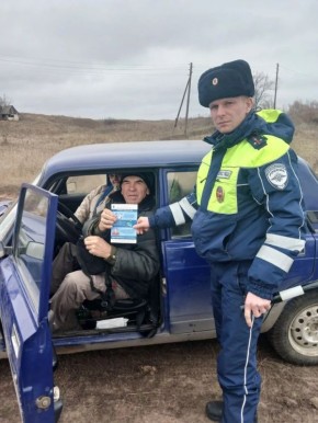 Акция по профилактике мошенничества среди водителей в Вольске