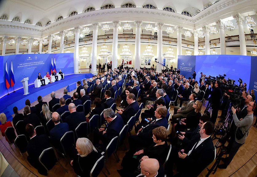 Сегодня принял участие в заседании Совета Законодателей Российской Федерации, состоявшемся в Государственной Думе