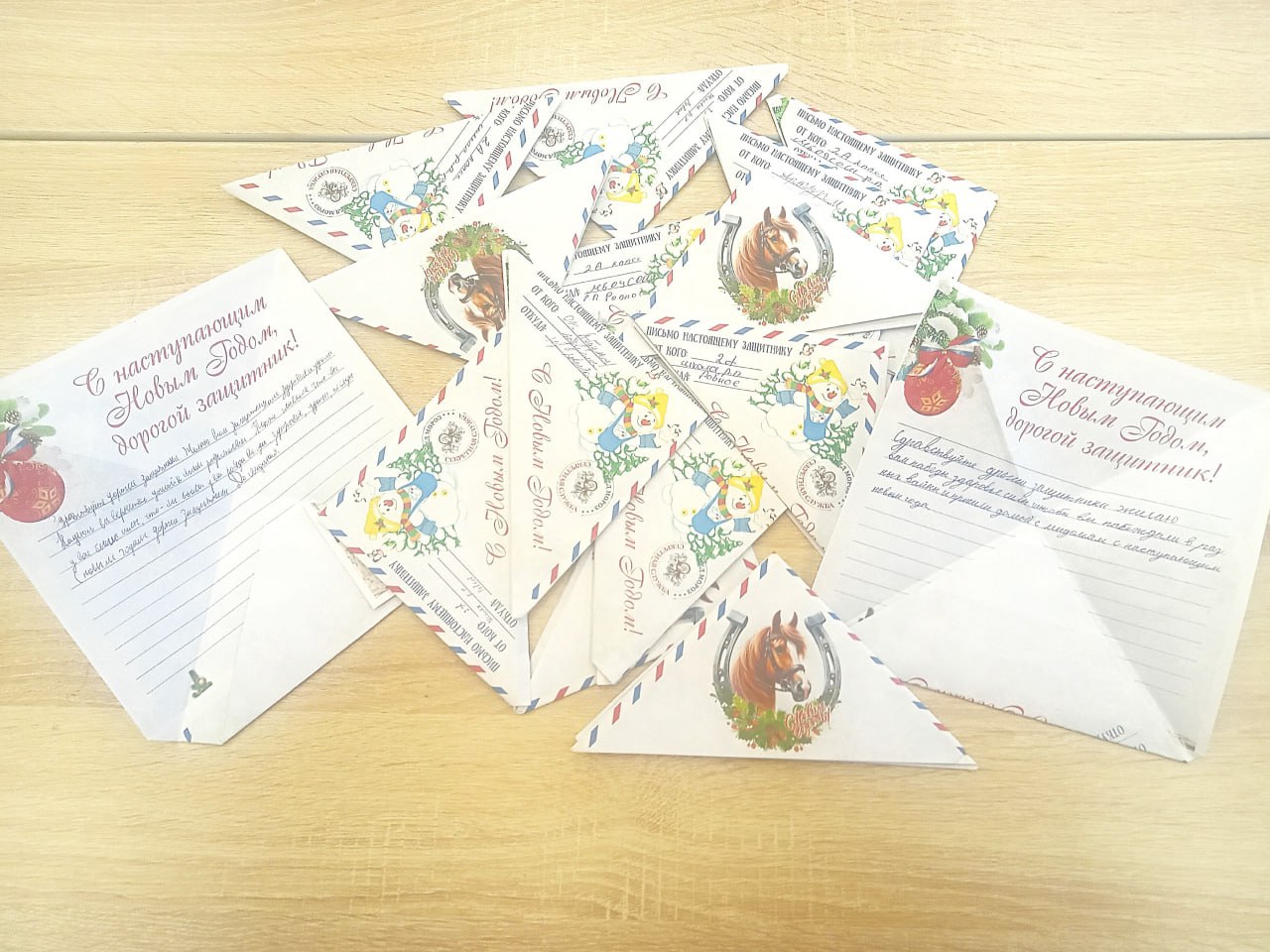 Письма солдатам, «Леший», теплые носки: «серебряные» волонтеры продолжают помогать фронту