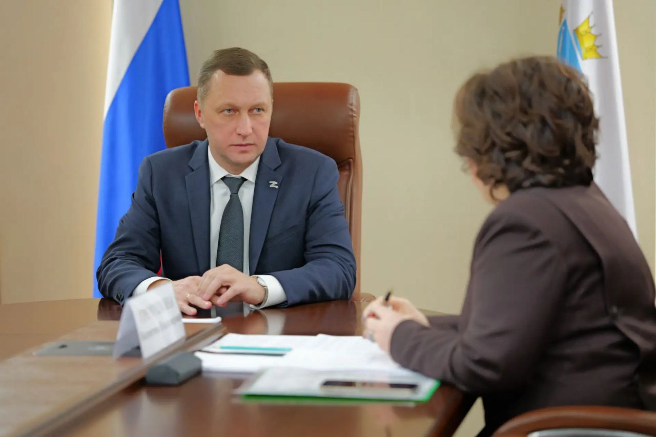 Губернатор Роман Бусаргин провел рабочую встречу с главой Краснокутского района Валентиной Гречушкиной