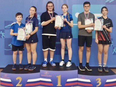 В Энгельсе прошла спартакиада школьников по настольному теннису