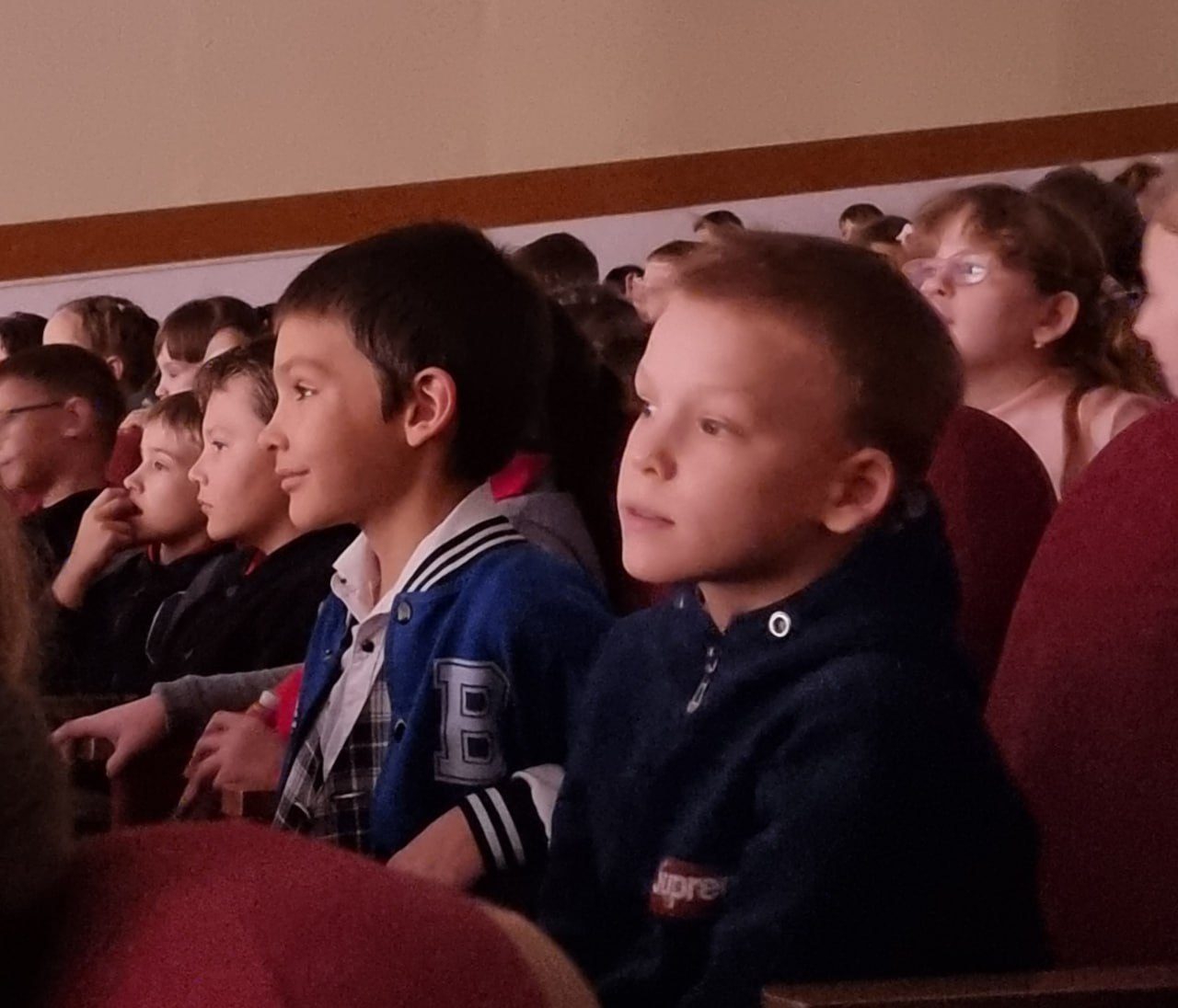 Вольский театр привез новогодние праздники в самые отделенные уголки Саратовской области Вольский театр привез новогодние праздники в самые отделенные уголки Саратовской области