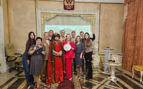 ����� + ����: � �������� ������ ������ ����������� � ������� ����������