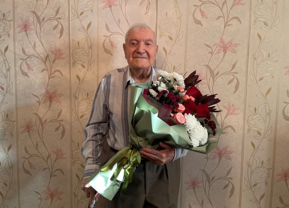 ������� ��������� ������ �� ������������ ������ �������� 100-������ ������