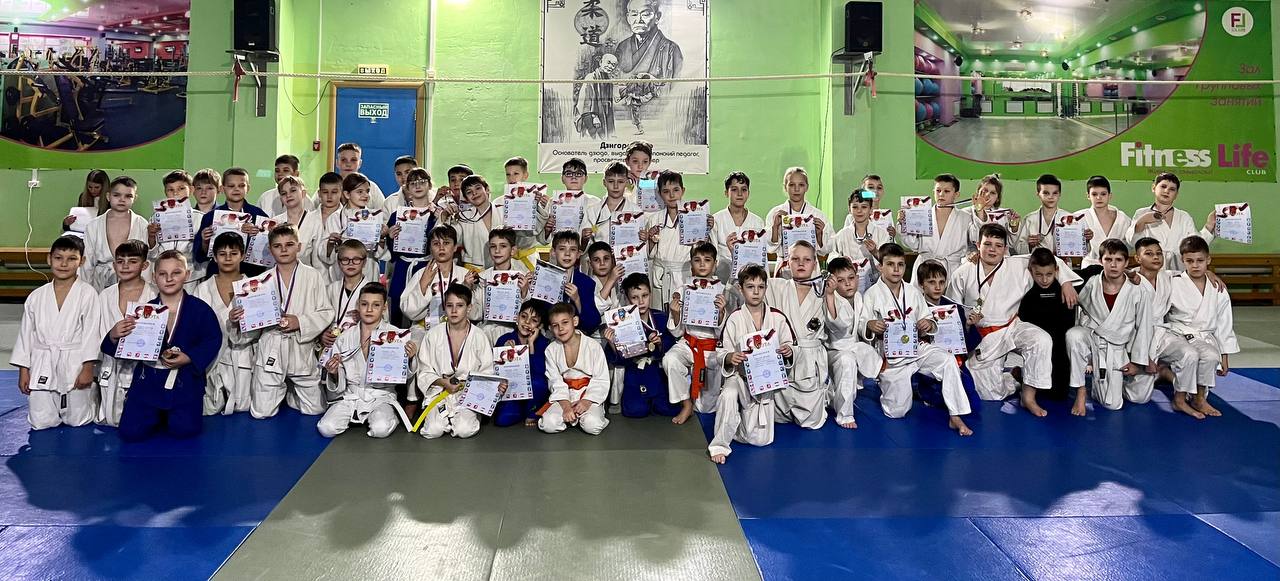 Новогодний турнир по дзюдо для юных спортсменов