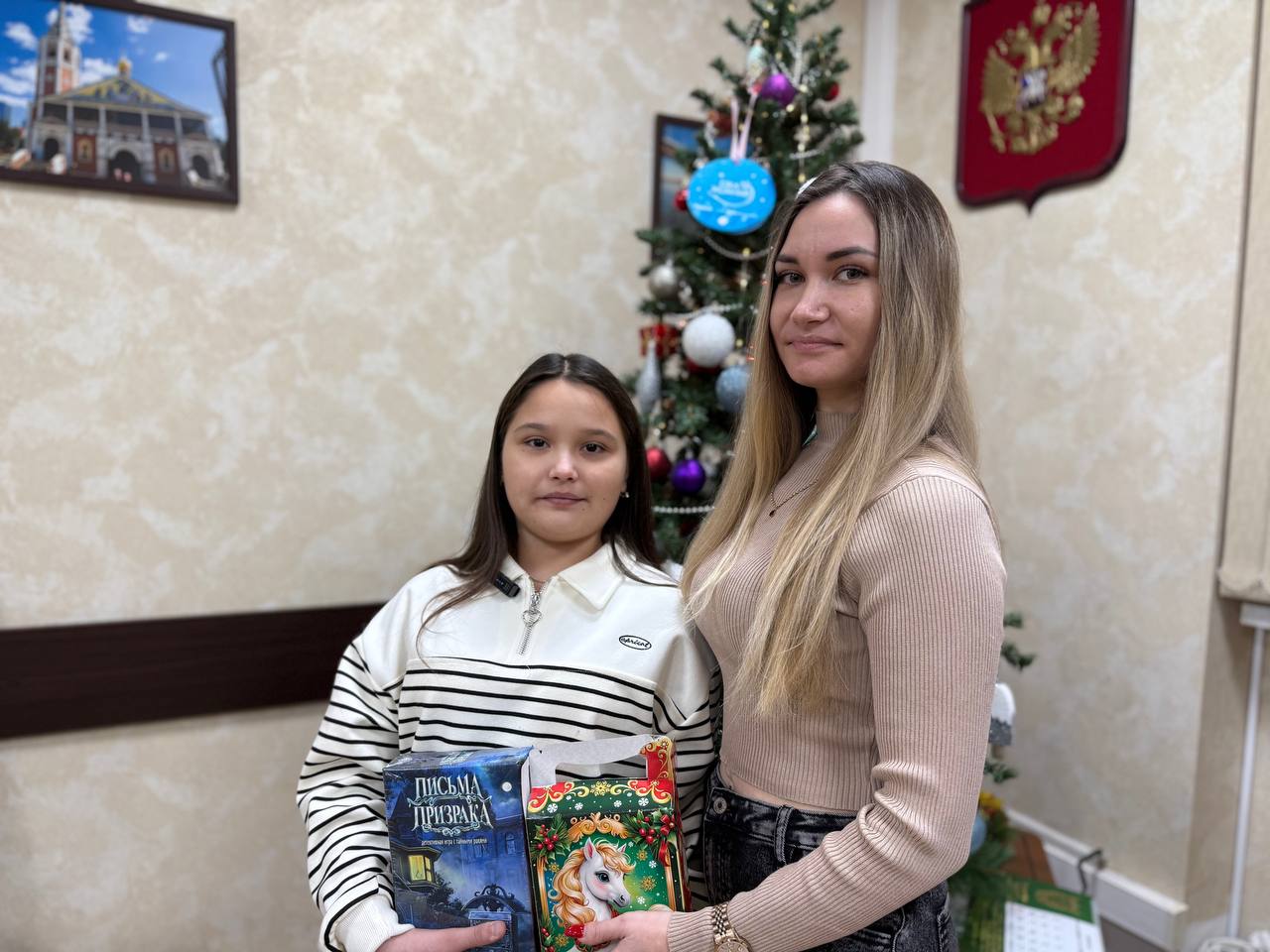 Сотрудники следственного управления Следственного комитета России по Саратовской области продолжают исполнять мечты детей в рамках акции «Ёлка желаний» Сотрудники следственного управления Следственного комитета России по Саратовской области продолжают исполнять мечты детей в рамках акции «Ёлка желаний»