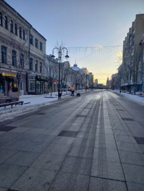 Продолжаю с руководителем МБУ "Спецавтохозяйство по уборке города" контролировать состояние территории района