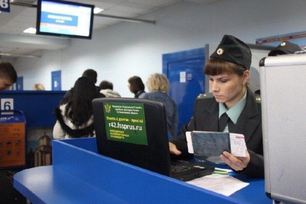 Возможность выезда за границу для должников станет менее ограничительной