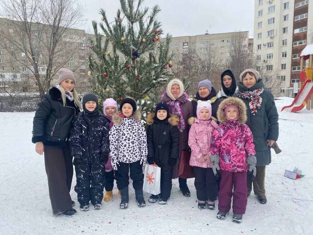 Юные саратовцы подготовили поздравление для ветерана Великой Отечественной войны Юные саратовцы подготовили поздравление для ветерана Великой Отечественной войны