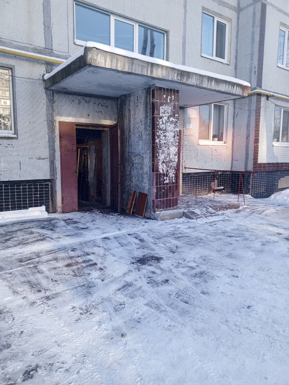 Уборка снега продолжается в ежедневном режиме Уборка снега продолжается в ежедневном режиме