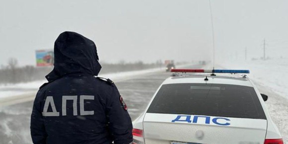 На трех трассах в Саратовской области из-за непогоды ввели ограничения