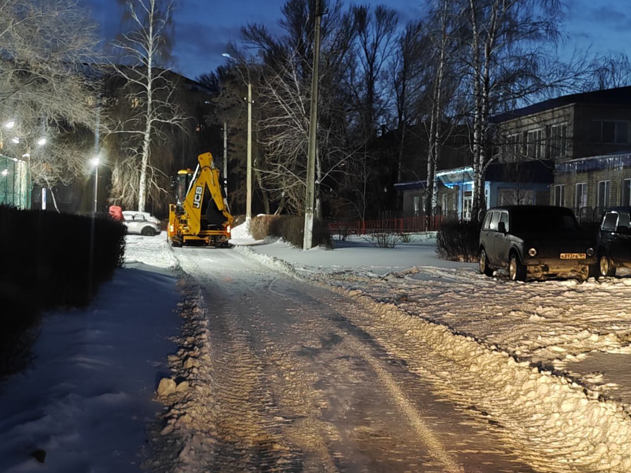 Сегодня вечером провели совещание с управляющими организациями Сегодня вечером провели совещание с управляющими организациями